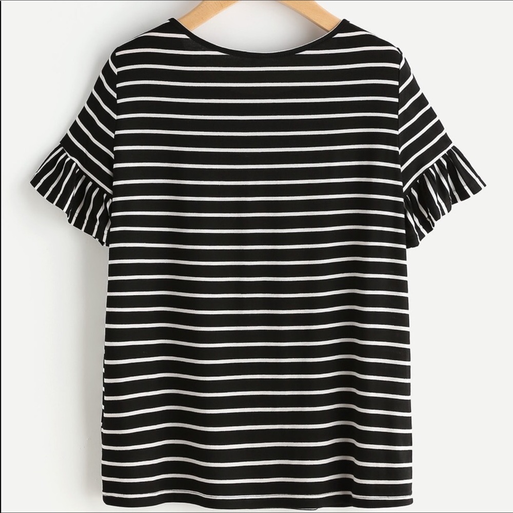 🛍 Ruffle Tee - Picture 2 of 2